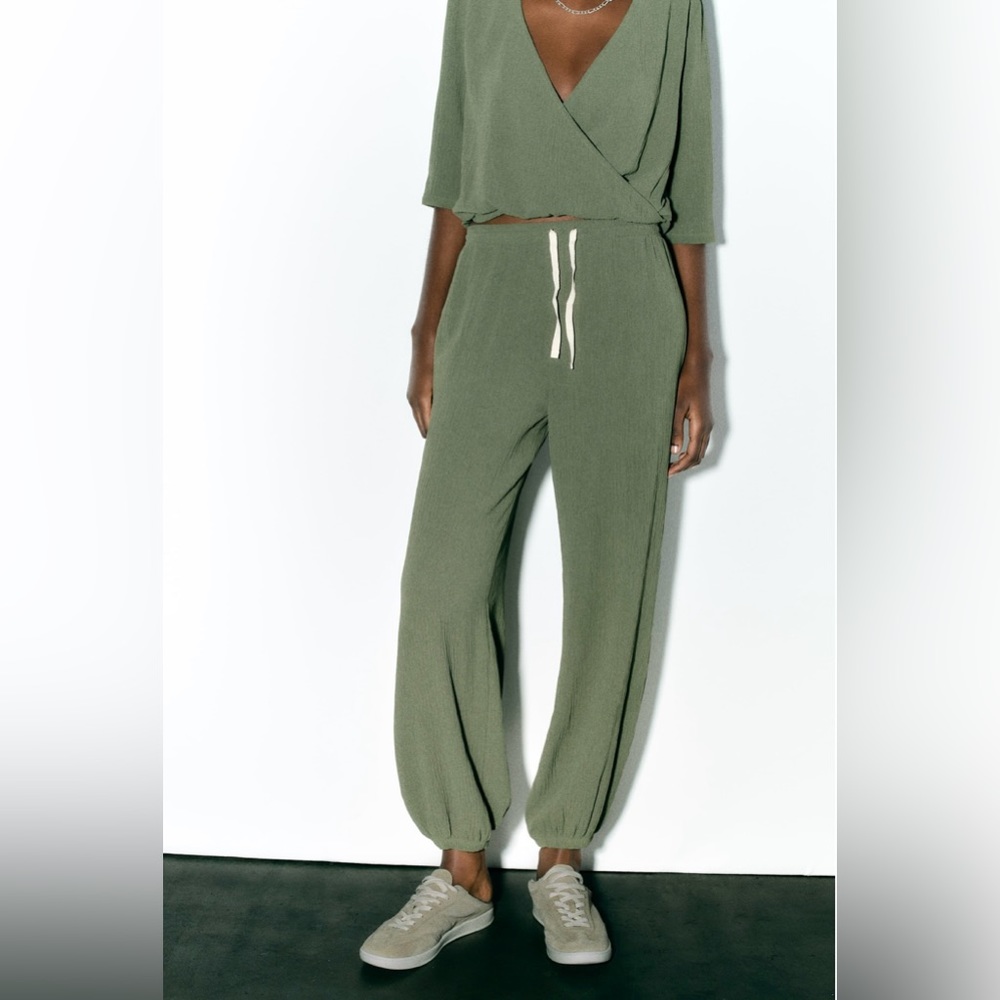 Zara crinkled joggers